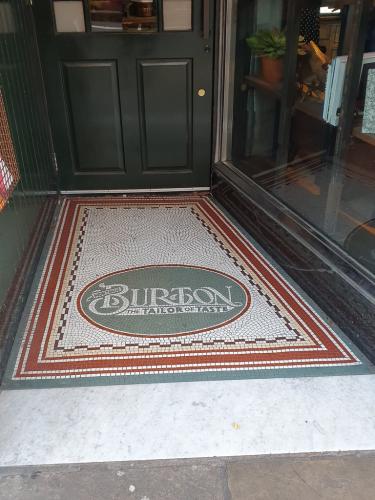 Former Burton store mosaic logo, Greenwich, 2019